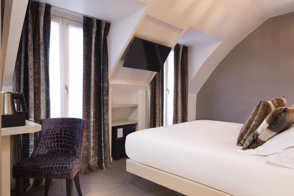 Jacques De Molay 3* Parijs